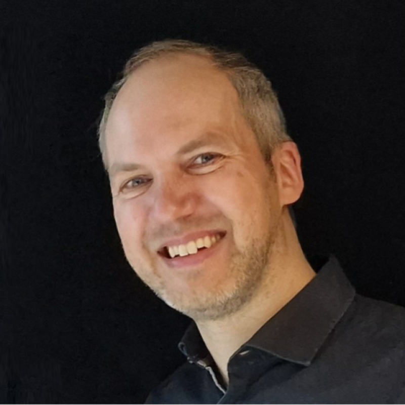 Prof. Dr. Marius Brade